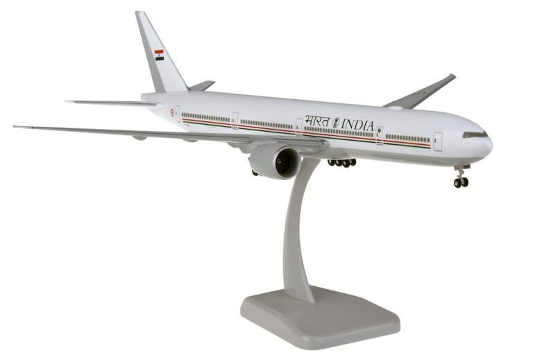 Government Of India Boeing 777-300ER Reg VT-ALV 1.200 scale Aircraft Model Hogan HG11588GR