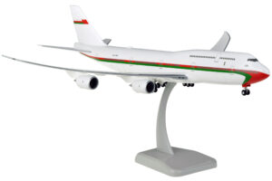 Royal Flight Of Oman Boeing 747-8 Reg VQ-BSK 1/200 Scale Hard plastic Hogan HG11625GR