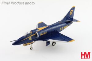 Douglas A-4F Blue Angels No. 8 airplane, US Navy Tokushima Aibase, 2008 Dr Nakanishi Diecast Aircraft Model 1.72 Scale Hobbymaster HA1438c