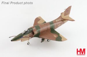 Douglas A-4E Skyhawk Aggressor Reg 151095 US Navy 1985/86 Diecast Aircraft Model 1.72 Scale Hobbymaster HA1441