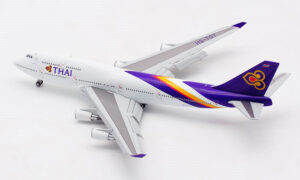 Thai Airways Boeing 747-400 "Flaps Down Version" Reg HS-TGT 1/400 Scale Diecast Aircraft Model Jcwings LH4212A