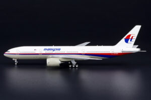 Malaysia Airlines 777-200ER Reg 9M-MRO (disappeared as flight MH370) ULTIMATE COLLECTION  1.400 Scale Diecast Metal Aircraft Model Ngmodels 72052