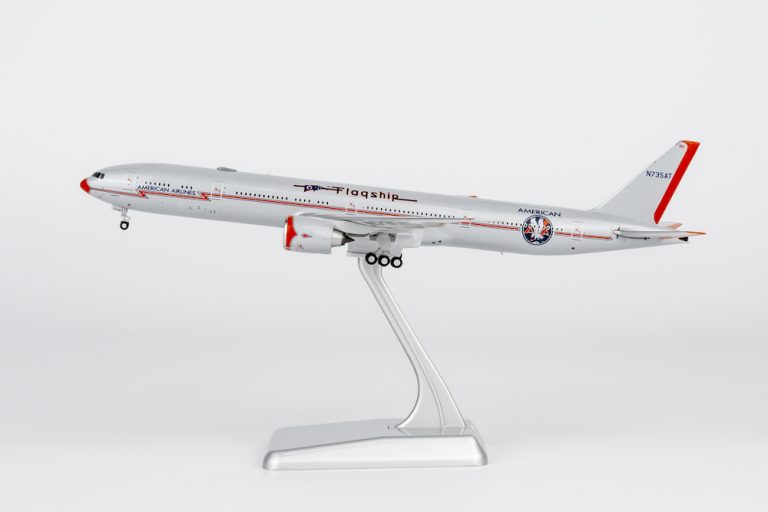 (ULTIMATE) American Airlines 777-300ER Flagship DFW livery Reg N735AT 1.400 Scale Diecast Metal Aircraft Model Ngmodels 73094