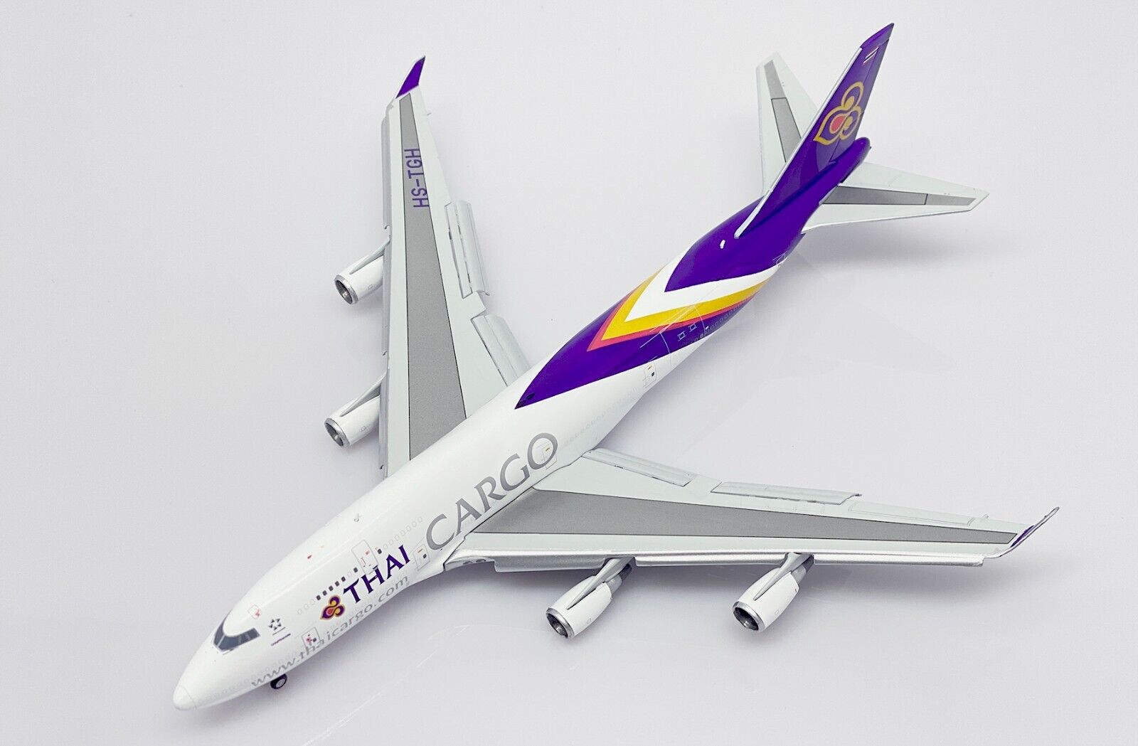 Thai Airways Boeing 747-400 Cargo "Flaps Down Version" Reg HS-TGH 1/400 Scale Diecast Aircraft Model Jcwings XX40016A - Image 3