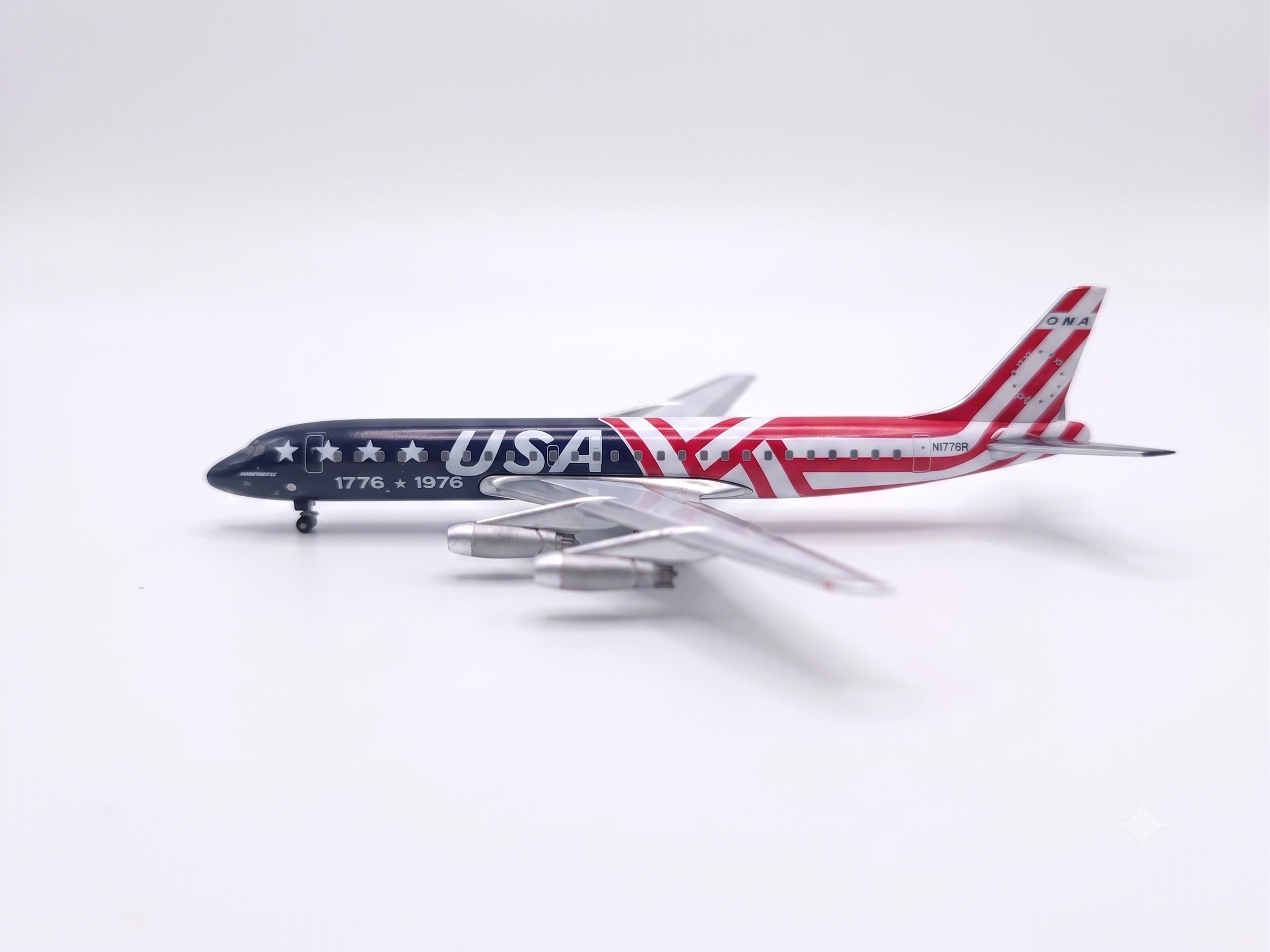 ONA Airways Douglas DC-8 1776–1976 Celebrating 200th Aniversary of America Reg N-1776R 1.400 Scale Aircraft Model Aeroclassics ONA1DC8AC14